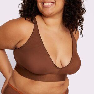 NWT Parade SIlky Mesh Plunge Bralette